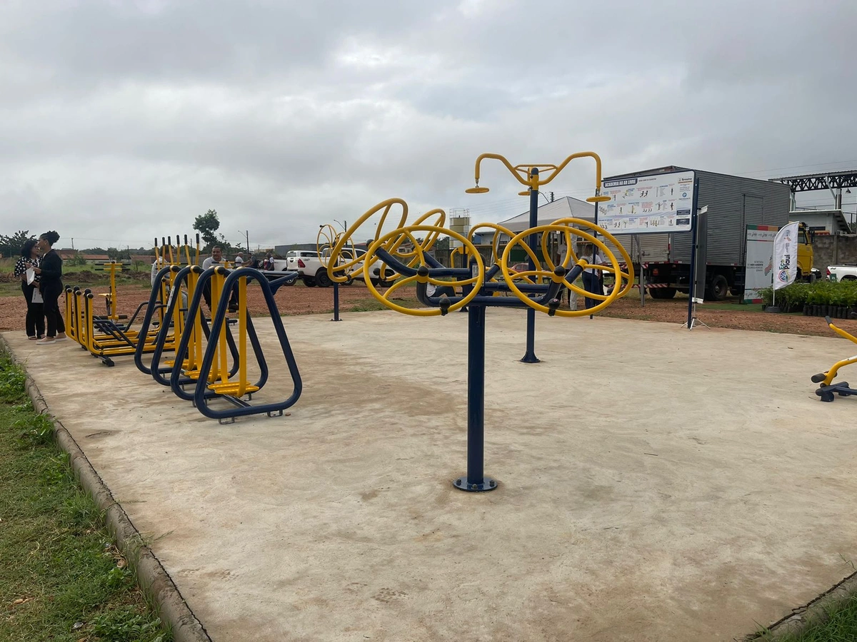 Rafael Fonteles entrega primeira obra do Orçamento Participativo em Teresina