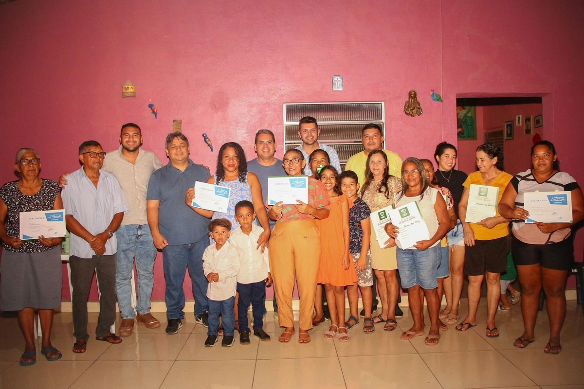 Sala do Empreendedor de Demerval Lobão entrega certificados de curso na zona rural