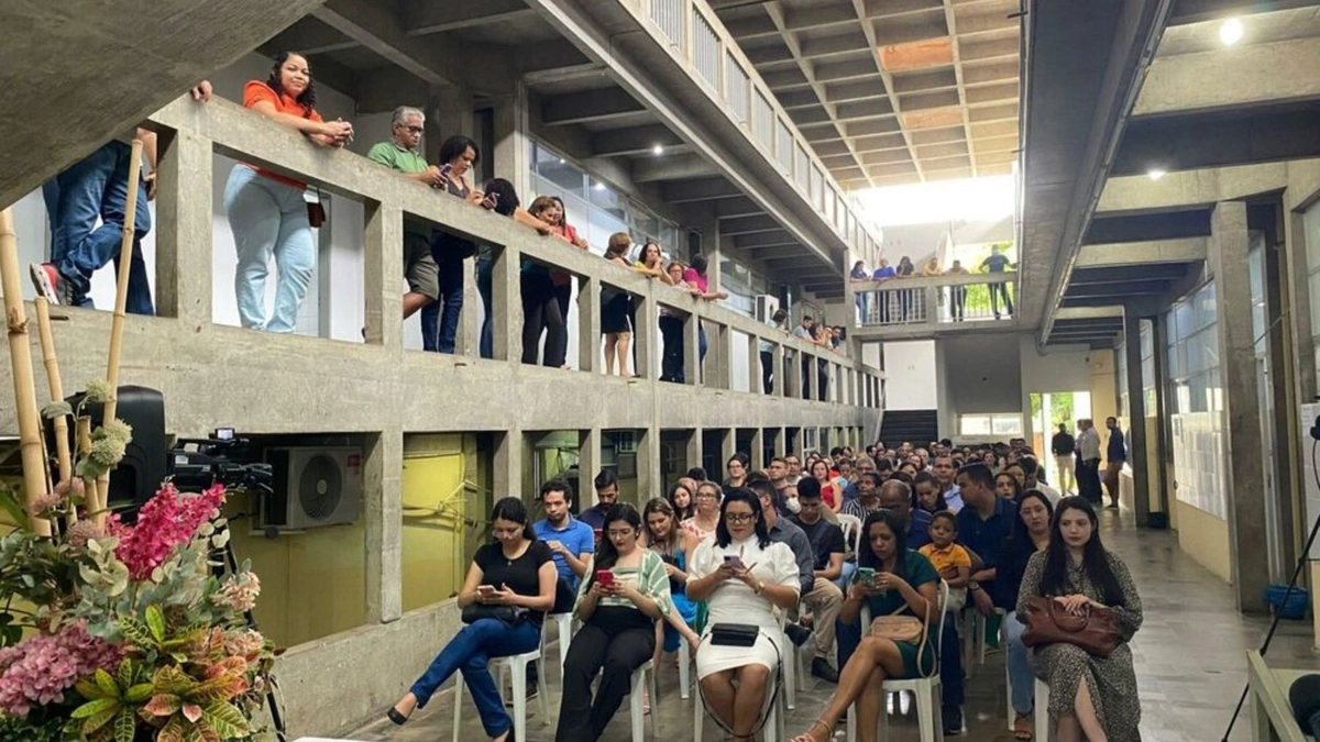 Tomam posse os novos docentes e técnicos aprovados em concurso da Uespi