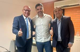 Encontro do deputado Evaldo com Tiago e Franzé Silva (Foto: Reprodução/Redes Sociais)