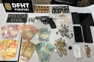 Fugitivo da Penitenciária de Altos, no Piauí, é capturado e preso em flagrante com drogas e arma (Foto: Reprodução)
