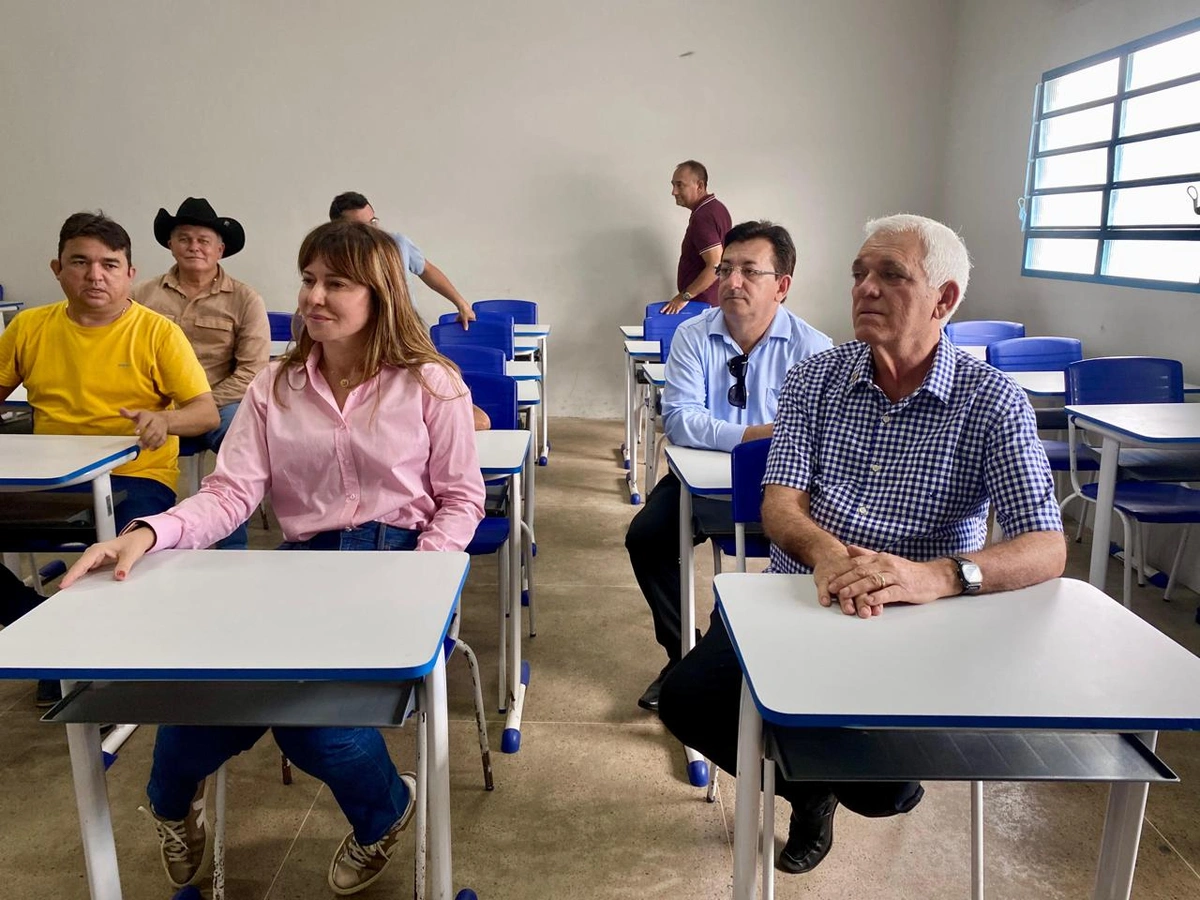 Prefeitura de Esperantina realiza reinauguração da Escola Gervásio Lages Rebêlo
