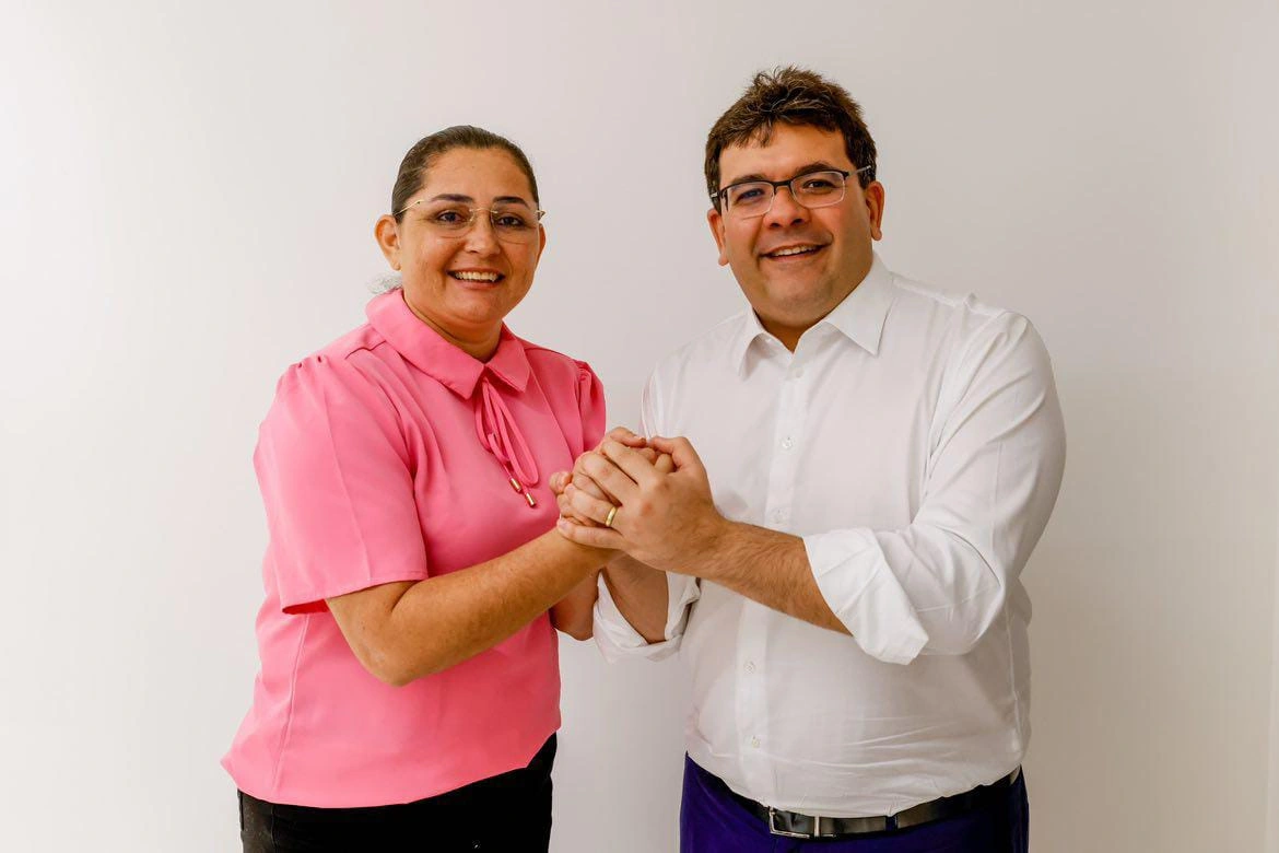 Rafael oficializa pré-candidatura de Alyne Batista a prefeita de Capitão de Campos
