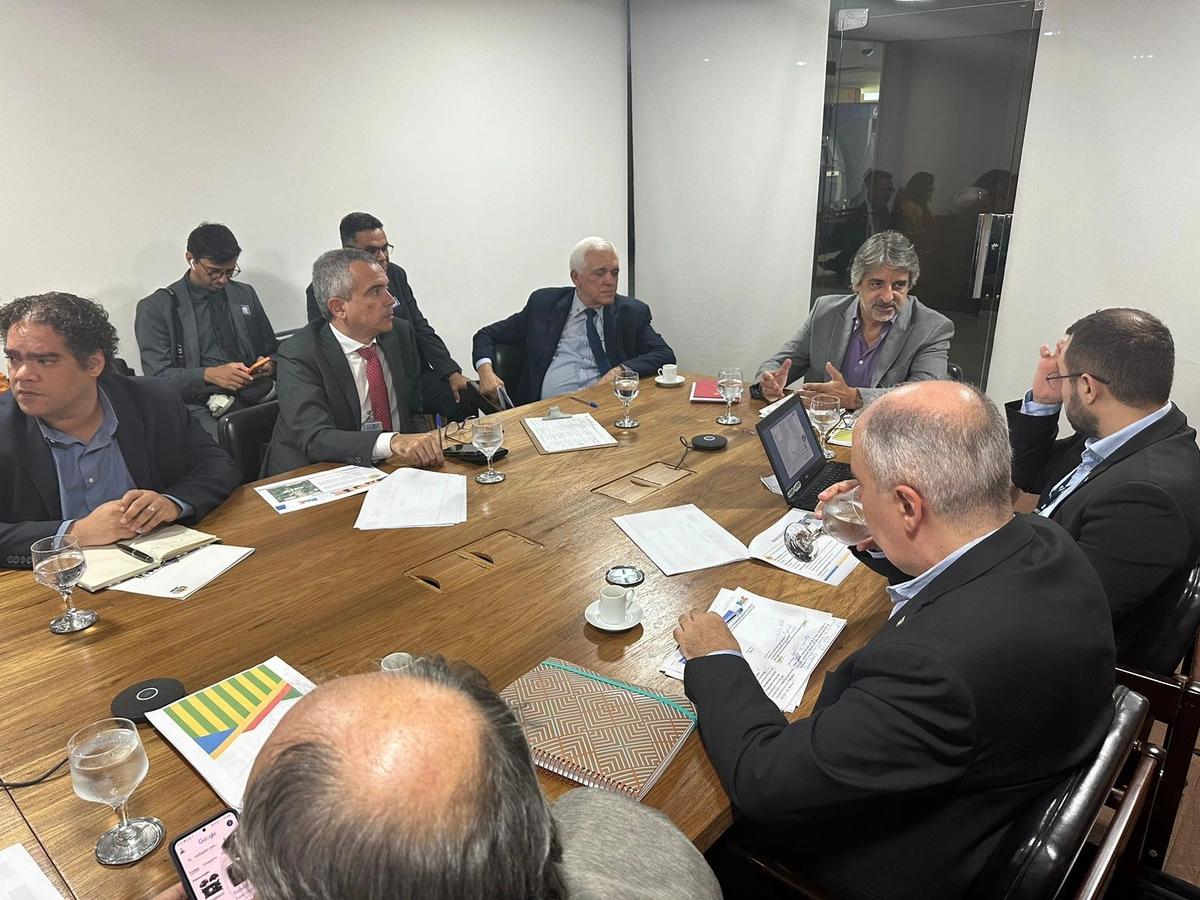 Themístocles Filho vai a Brasília para discutir novas obras do PAC no Piauí