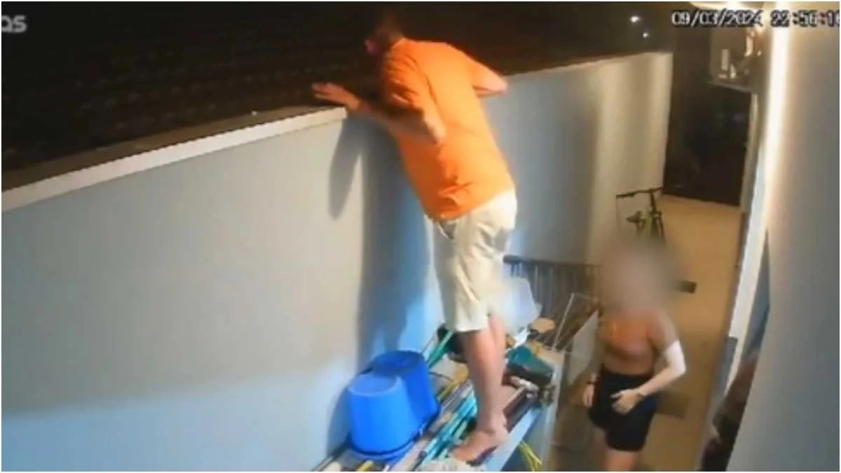 Vídeo: homem sobe em muro para ver briga no vizinho e morre com tiro no rosto
