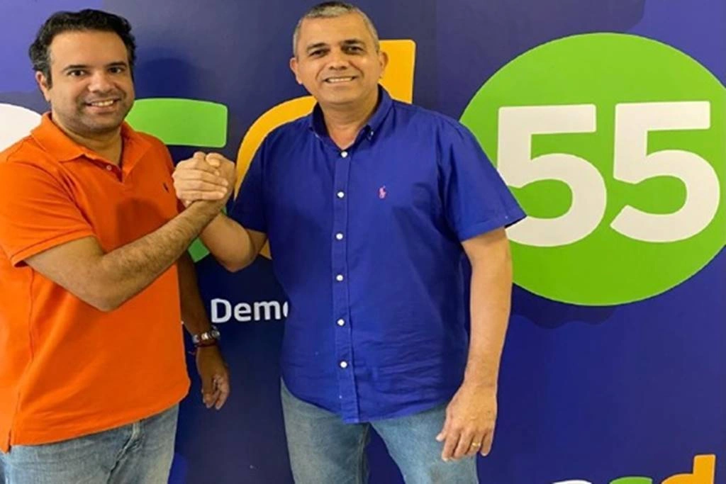 Comandante Schinneyder tem encontro com Edilázio Júnior