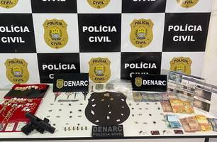 Drogas apreendidas pelo Departamento de Investigações sobre Narcóticos (Foto: Reprodução)