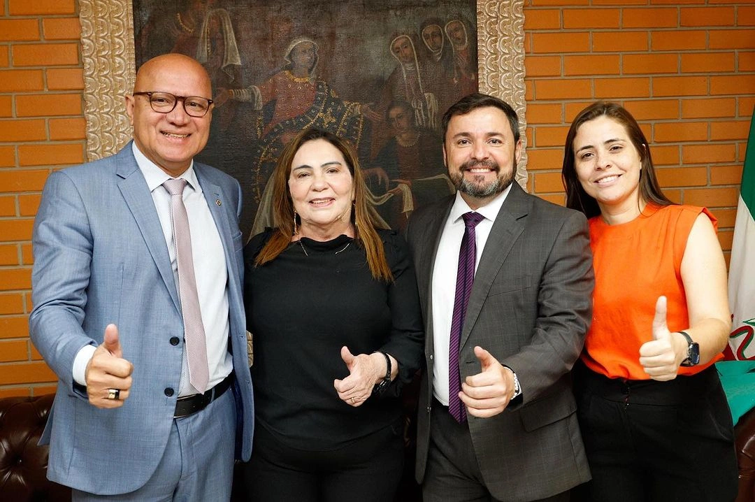 Fábio Novo recebe apoio de Teresinha Medeiros