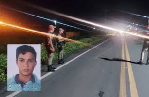 Jovem morre após colidir motocicleta contra jumento na BR-402 no litoral do Piauí (Foto: Reprodução)