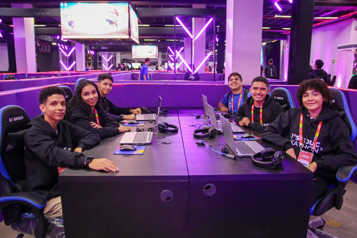 Seduckathon: estudantes da rede pública do Piauí encaram competição de programação