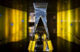 Troféu da Série B 2023 (Foto: Reprodução/Joilson Marconne/CBF)