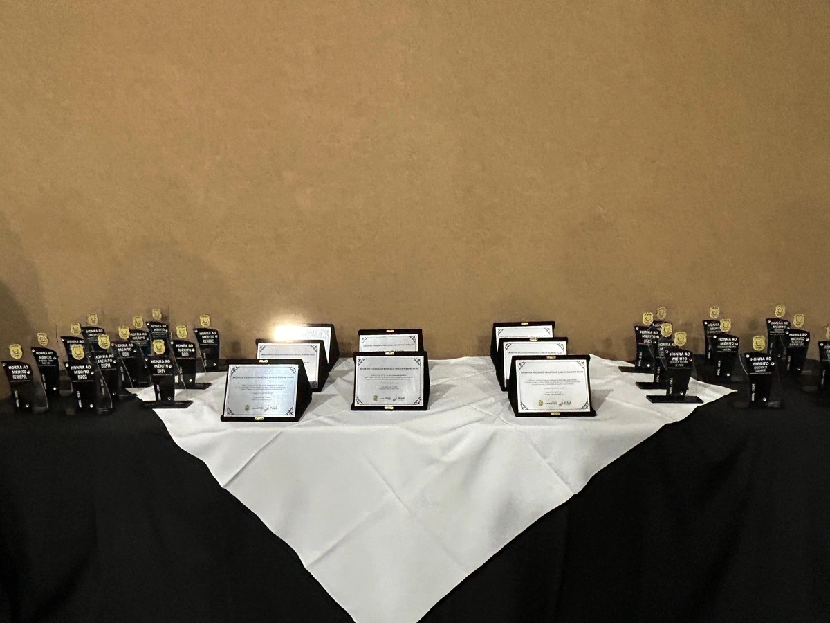 Troféus e medalhas entregues pela SSP