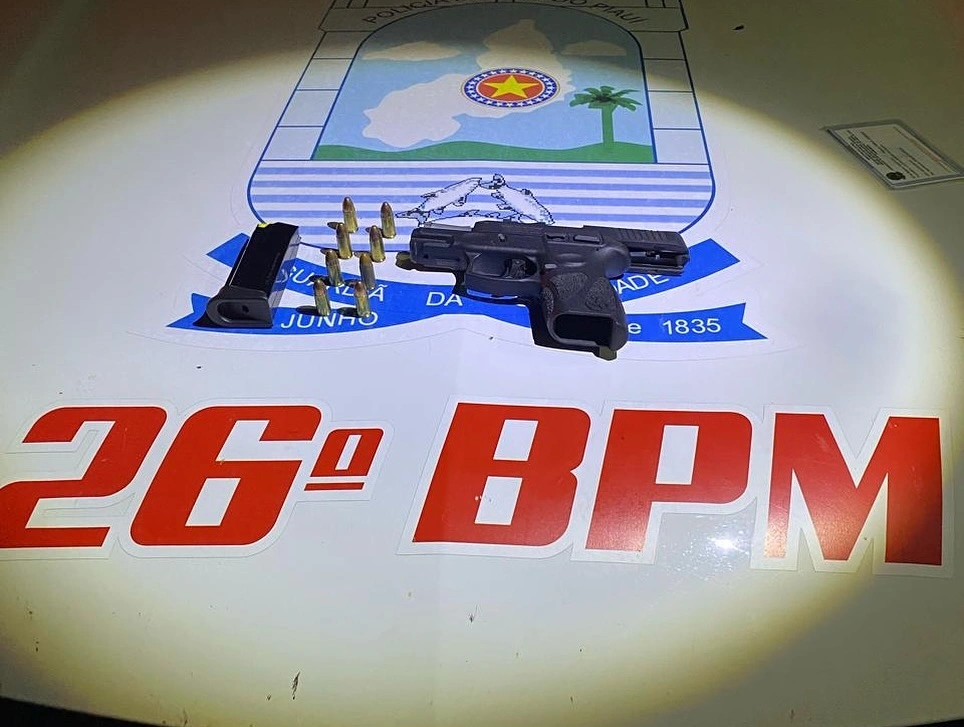 Homem é preso pela PM por porte ilegal de arma de fogo em Miguel Alves