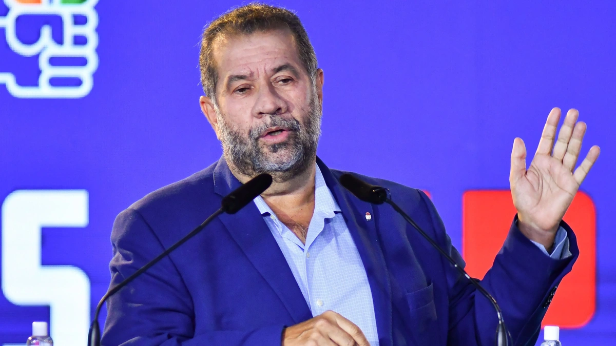 Ministro da Previdência Social, Carlos Lupi