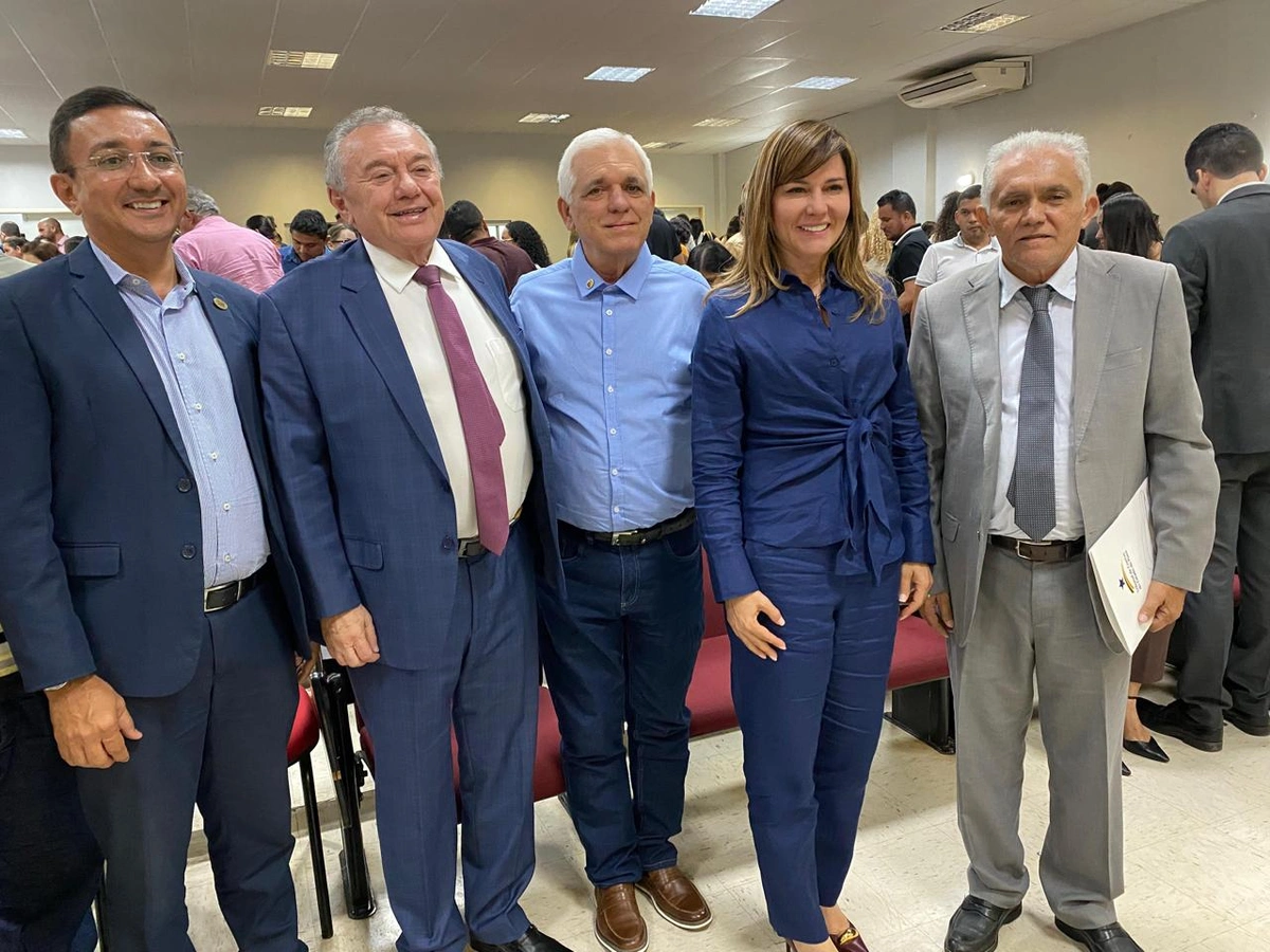 Prefeita de Esperantina e Themístocles Filho participam da 11ª Jornada do Conhecimento