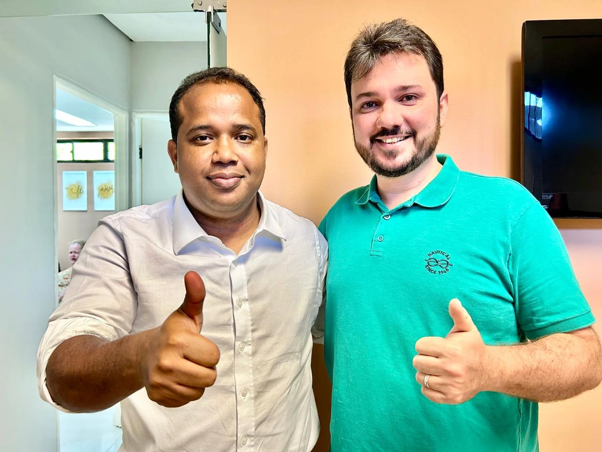 Enzo Samuel se reúne com Floro Mauel para alinhar diretrizes no PDT