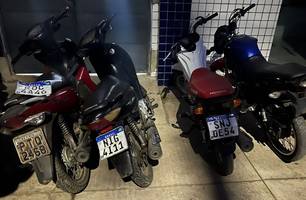 Motos recuperadas pela polícia (Foto: Reprodução)