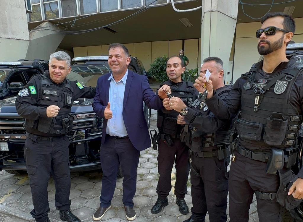 Secretaria da Justiça entrega novas viaturas para o sistema prisional