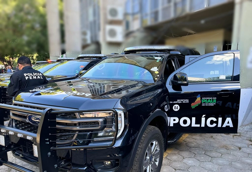 Secretaria da Justiça entrega novas viaturas para o sistema prisional