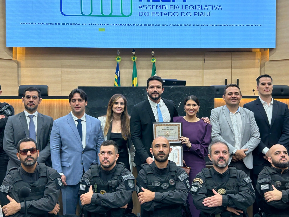 Delegado Eduardo Aquino recebe título de cidadania na Alepi