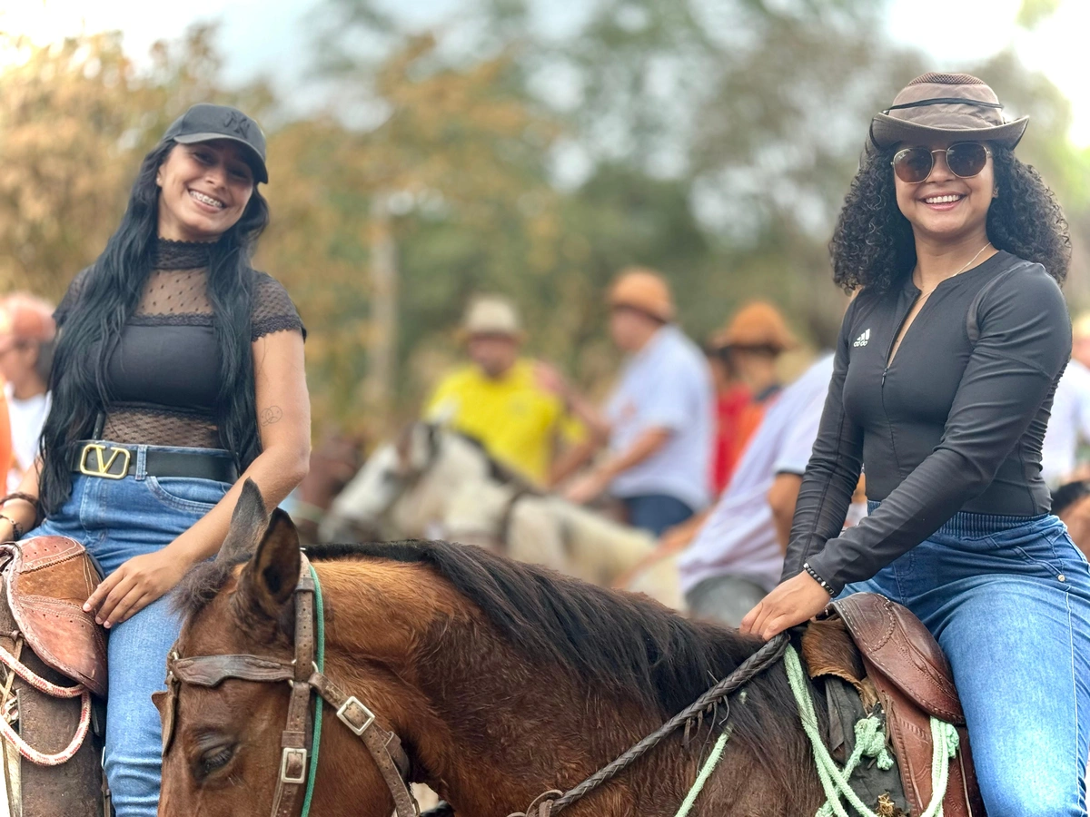 III Cavalgada da Fazenda Bela Vista reúne centenas de adeptos em Monsenhor Gil