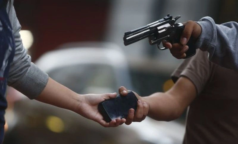 Piauí: roubos e furtos de celulares caem, mas uma ocorrência a cada 30 minutos