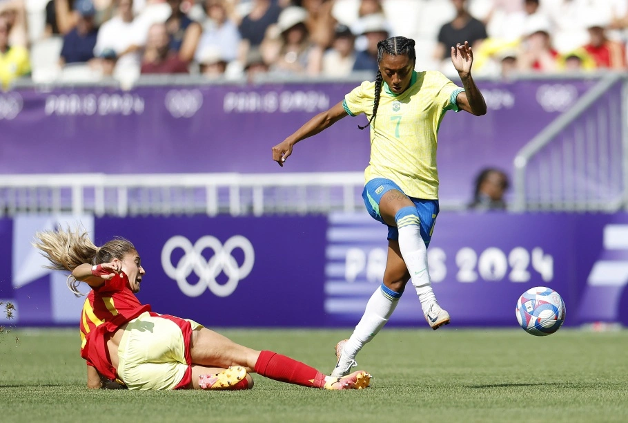 Seleção Brasileira Feminina foi superada pela Espanha por 2 a 0