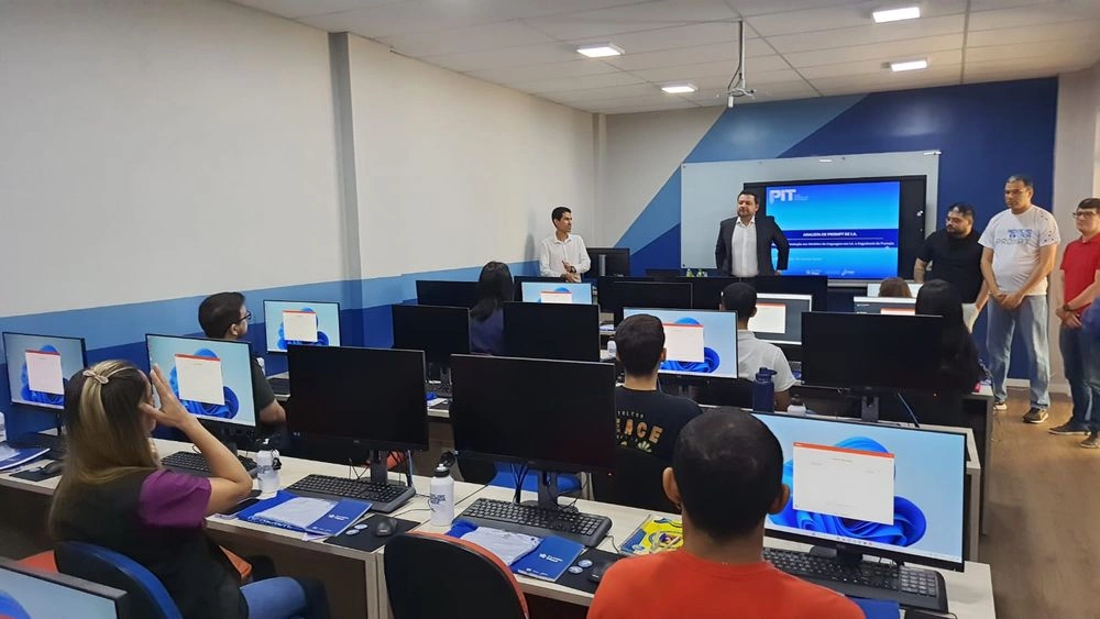 SIA e Investe Piauí lançam curso pioneiro para formação de analistas de IA