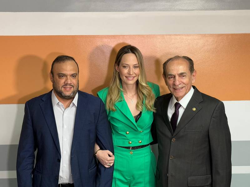Vanessa Tapety assume cadeira na Assembleia Legislativa do Piauí