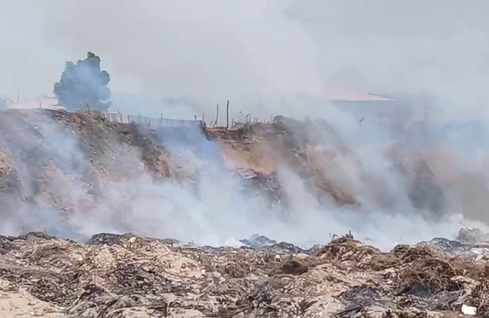 Aterro sanitário de Parnaíba é atingido por incêndio mais uma vez