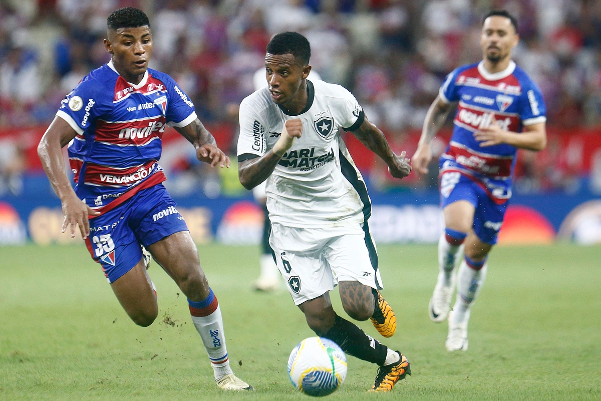 Botafogo e Fortaleza duelam pela liderança do Brasileirão Betano na 25ª rodada