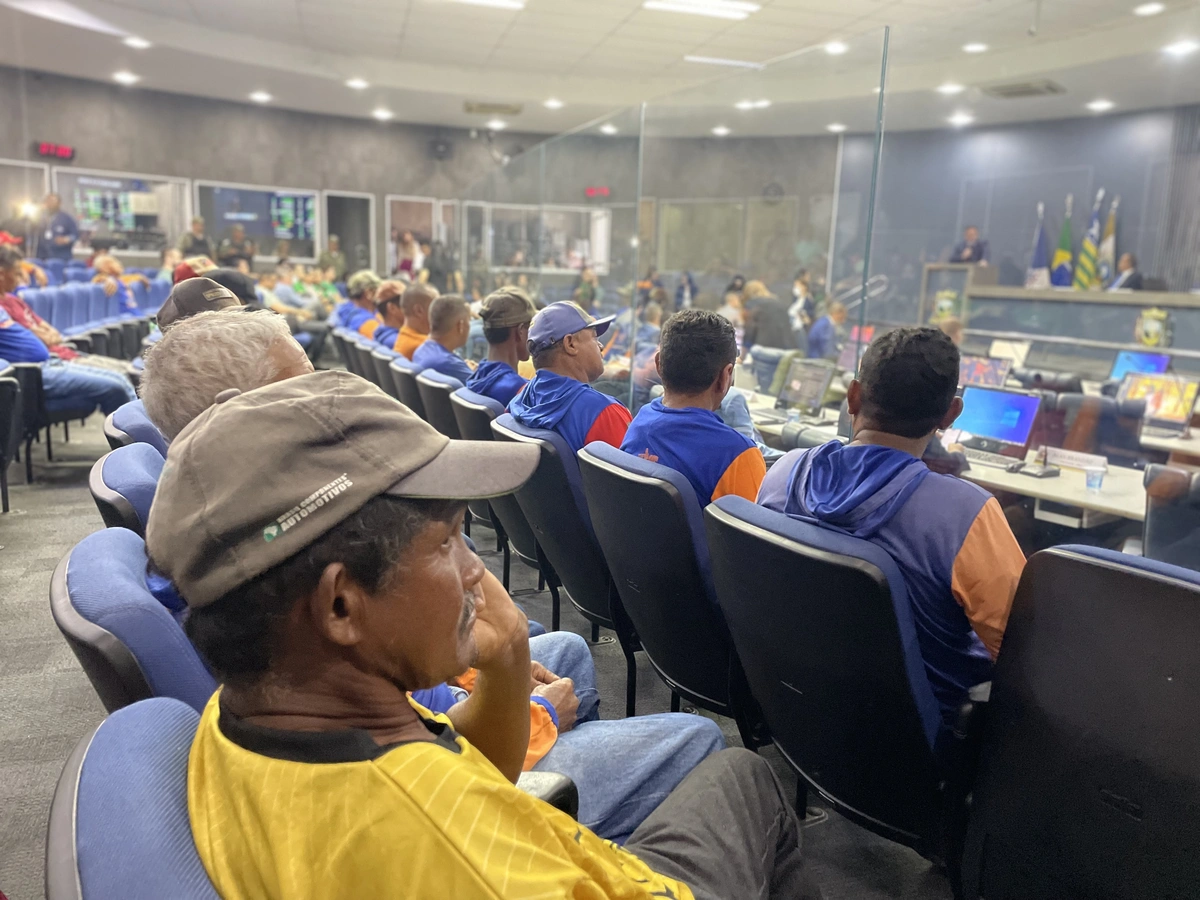Câmara de Teresina mantém veto total da PL das carroças