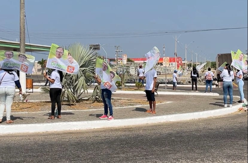 Dr. Hélio inicia campanha eleitoral com bandeiraço em vários pontos de Parnaiba