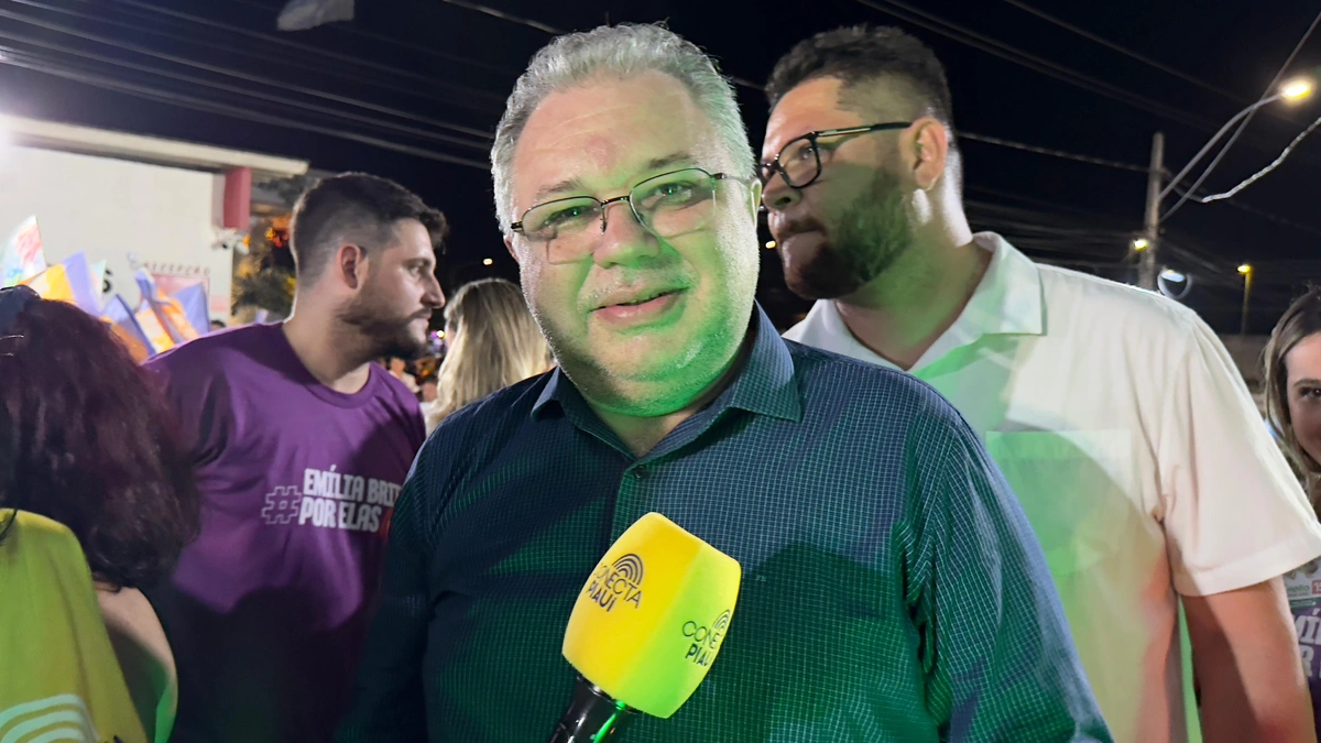 Dr. Hélio realiza inauguração de comitê de campanha em Parnaíba