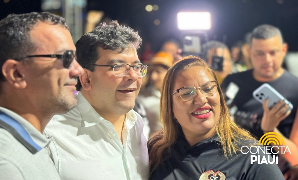 Fábio Novo reúne 10 mil carros no Madrugadão do Novo