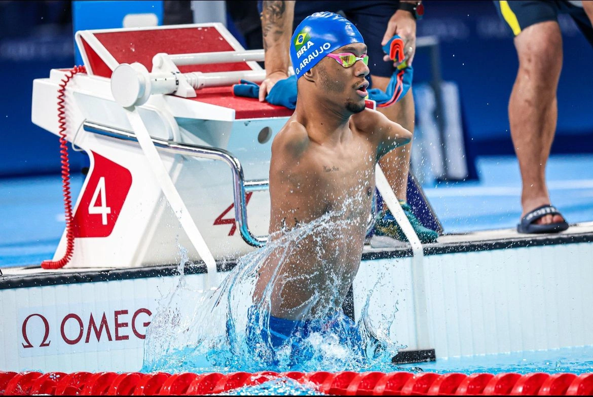 Gabrielzinho conquista primeira medalha de ouro do Brasil nos Jogos Paralímpicos