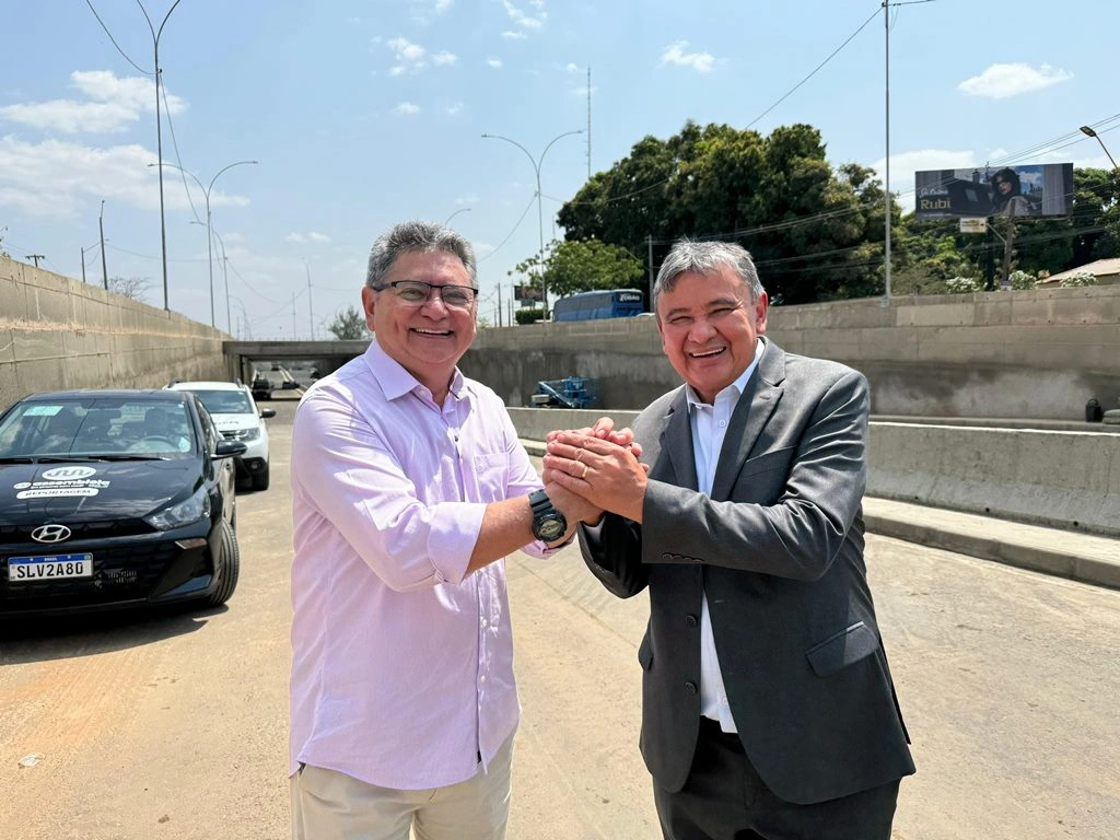 Ministro Wellington Dias e o superintendente do Dnit, Ribamar Bastos