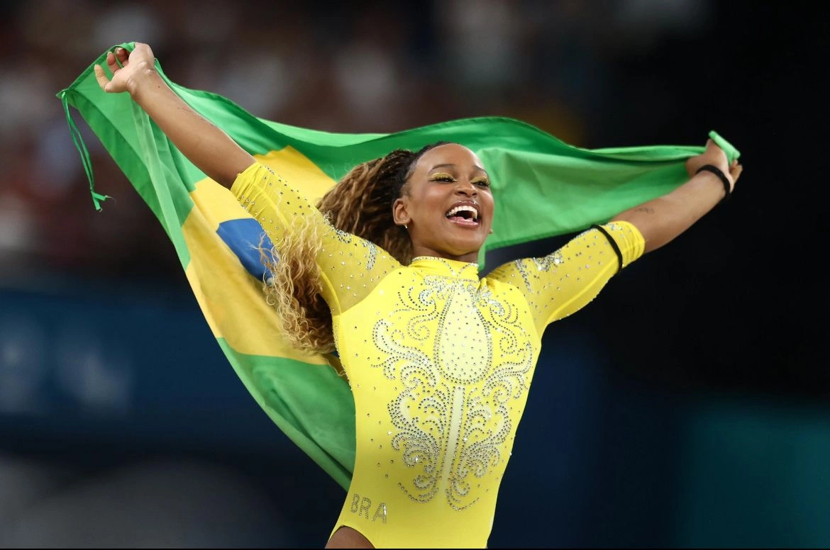 Rebeca Andrade é medalha de prata na ginástica artística individual