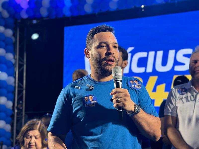 Vinicius lança candidatura a vereador de Caxias em evento com grande público