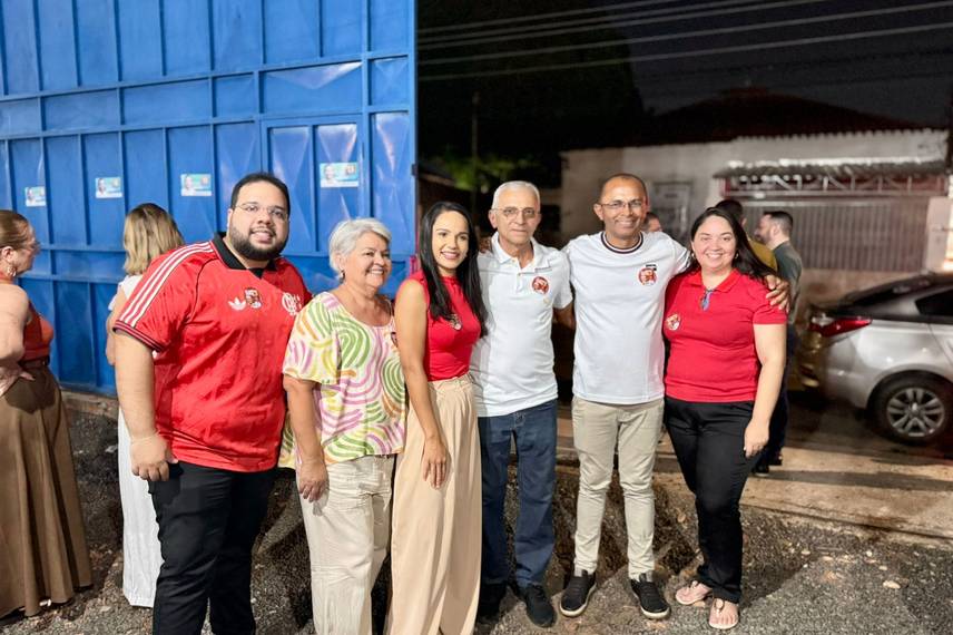 Candidato a prefeito de Ribeiro Gonçalves reúne centenas de apoiadores em Teresina Candidato a prefeito de Ribeiro Gonçalves reúne centenas de apoiadores em Teresina