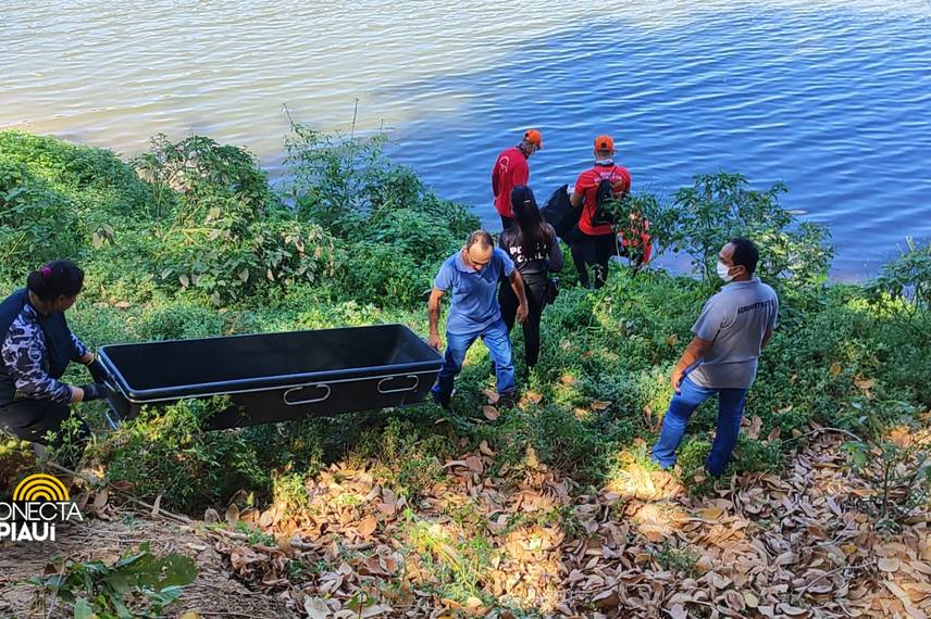 Corpo é encontrado boiando no Rio Poty na zona Sudeste de Teresina Corpo é encontrado boiando no Rio Poty na zona Sudeste de Teresina