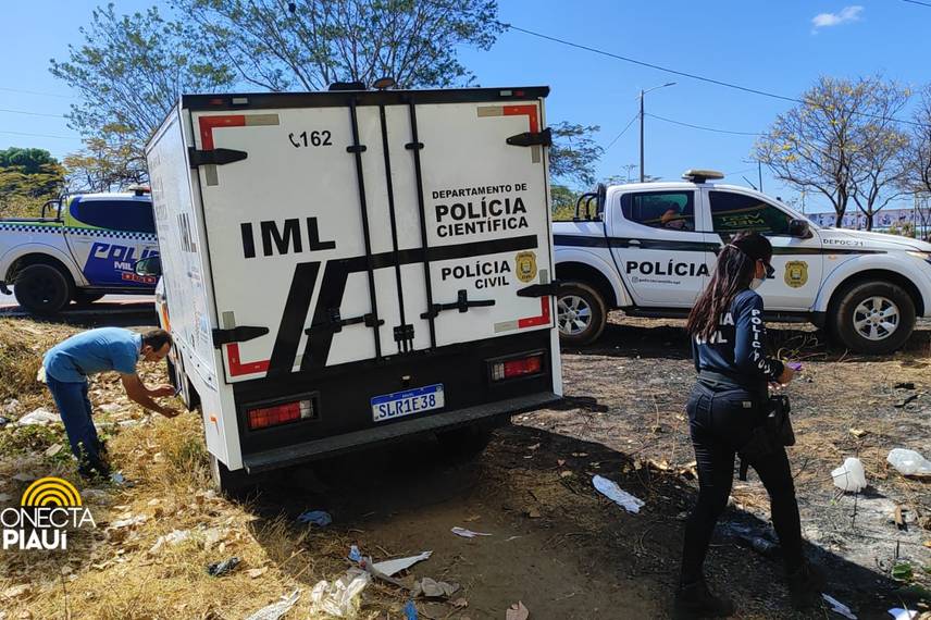 Corpo é encontrado boiando no Rio Poty na zona Sudeste de Teresina Corpo é encontrado boiando no Rio Poty na zona Sudeste de Teresina
