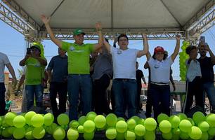 Da Chaga recebe Rafael Fonteles com apoio de eleitores em Murici dos Portelas (Foto: Conecta Piauí)