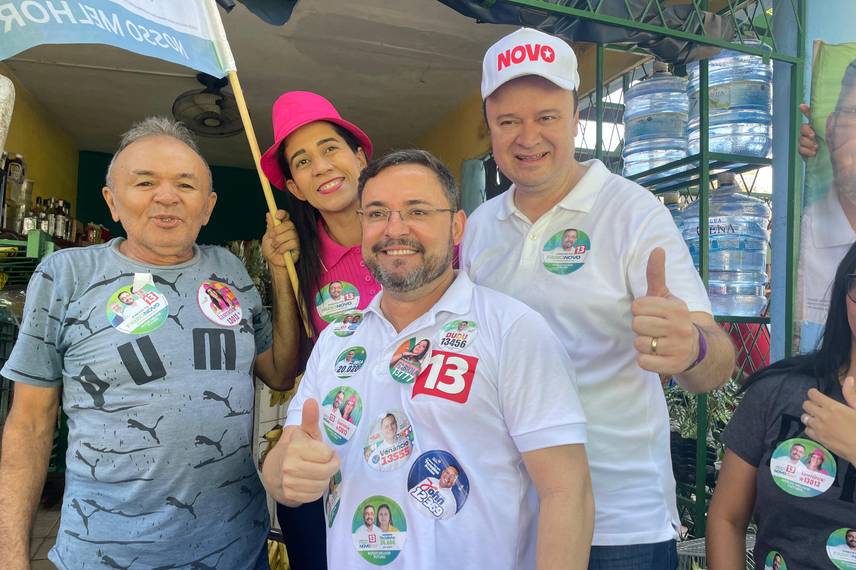 Fábio Novo realiza caminhada com muitos apoiadores na zona Leste de Teresina Fábio Novo realiza caminhada com muitos apoiadores na zona Leste de Teresina