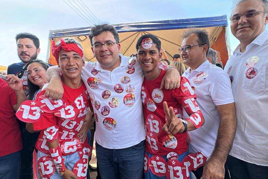 Gilson e Lanussa realizam grande reunião ao lado do governador Rafael Fonteles Gilson e Lanussa realizam grande reunião ao lado do governador Rafael Fonteles