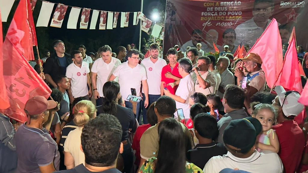 Governador participa de comício de Ronaldo Lages