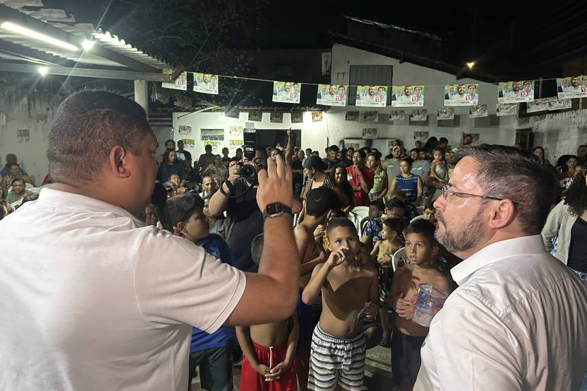 John Wallace reúne centenas de pessoas com o apoio de Fábio Novo em Teresina John Wallace reúne centenas de pessoas com o apoio de Fábio Novo em Teresina
