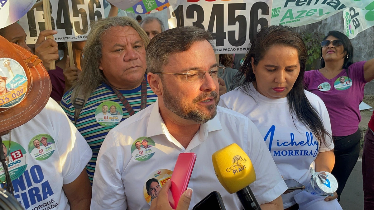 'Só se joga pedra em árvore que dá fruto', afirma Fábio Novo em evento de campanha
