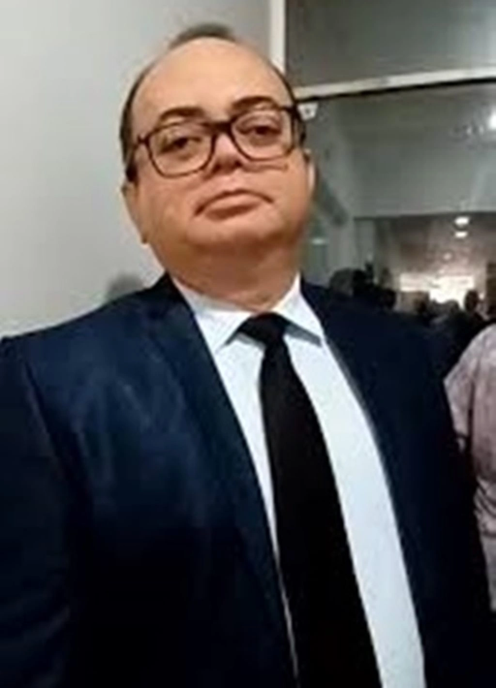 Acima o Secretário de Educação de Timon, Gideão Sants