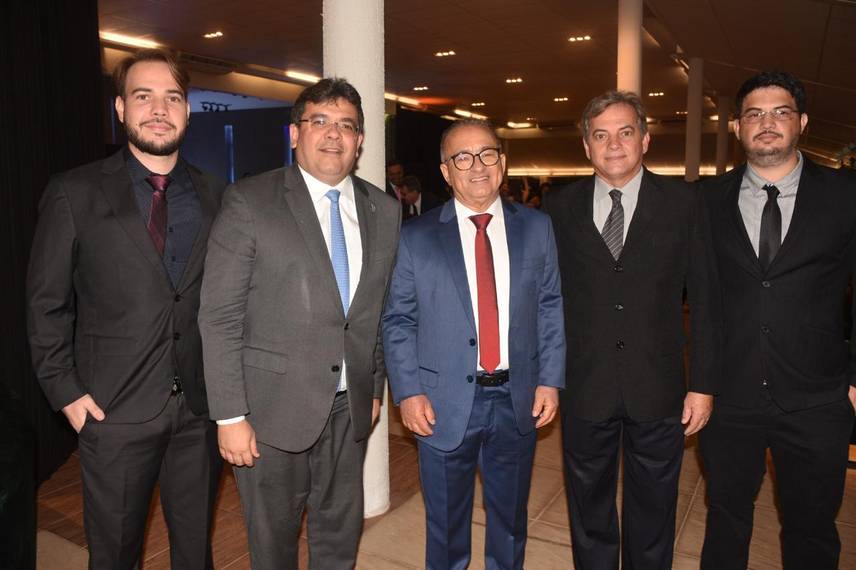 Aderson Nogueira é empossado presidente do TJ-PI e realiza jantar de comemoração Aderson Nogueira é empossado presidente do TJ-PI e realiza jantar de comemoração